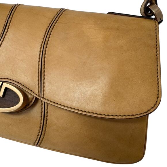 Gucci Vintage Camel Leather Shoulder Bag – Rare GG Logo, 2000s Minimalist Icon - Picture 2 of 14